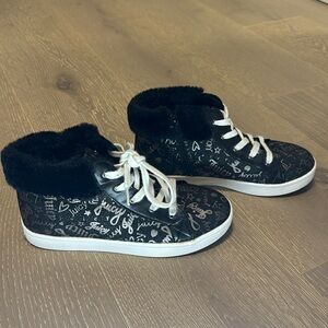 ‘Juicy Couture’ Fur Trim Shoes Girls size 4